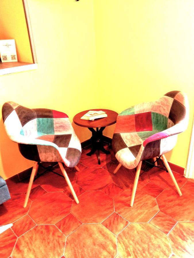 Non Ci Resta Che Napoli Bed & Breakfast Exterior foto