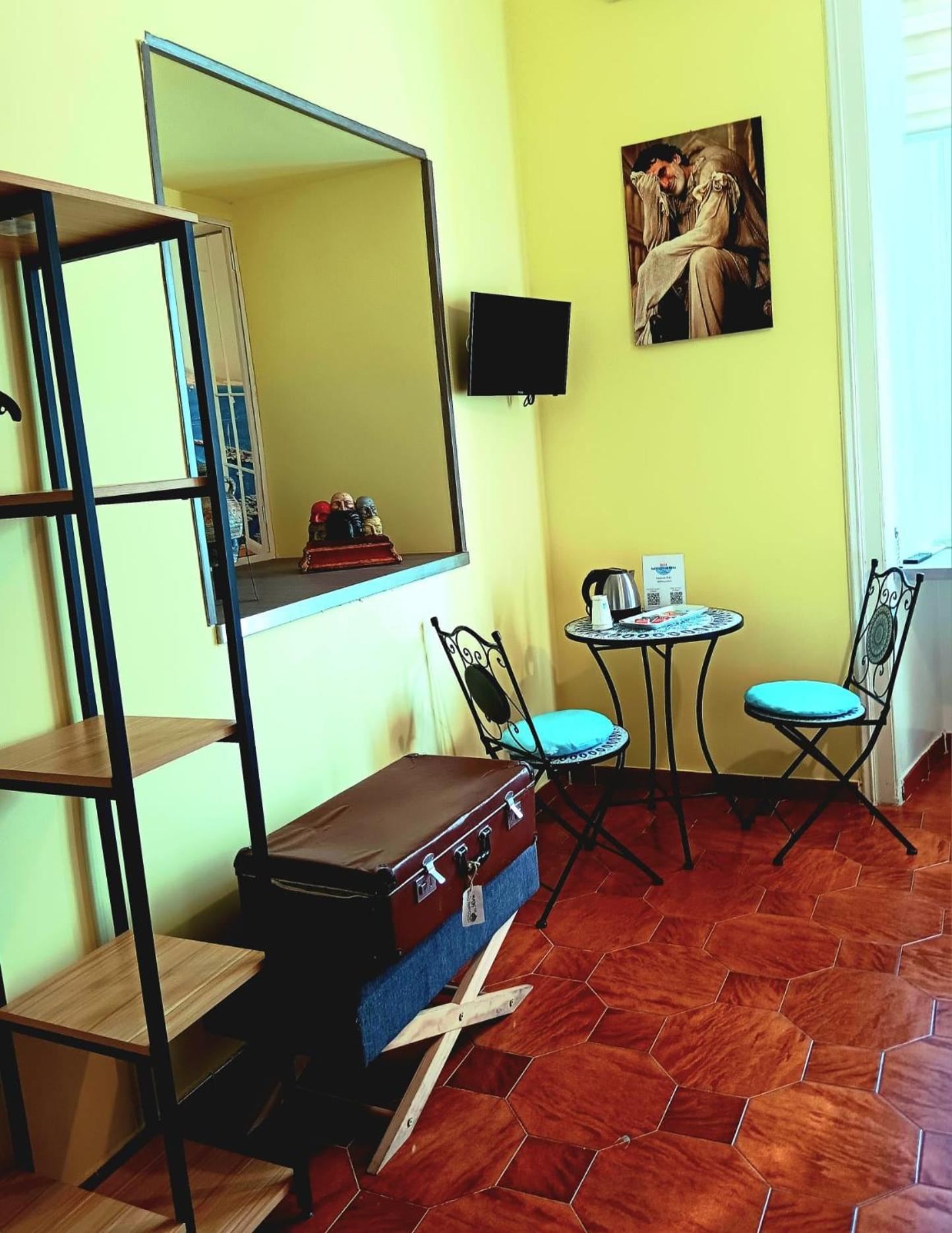 Non Ci Resta Che Napoli Bed & Breakfast Exterior foto
