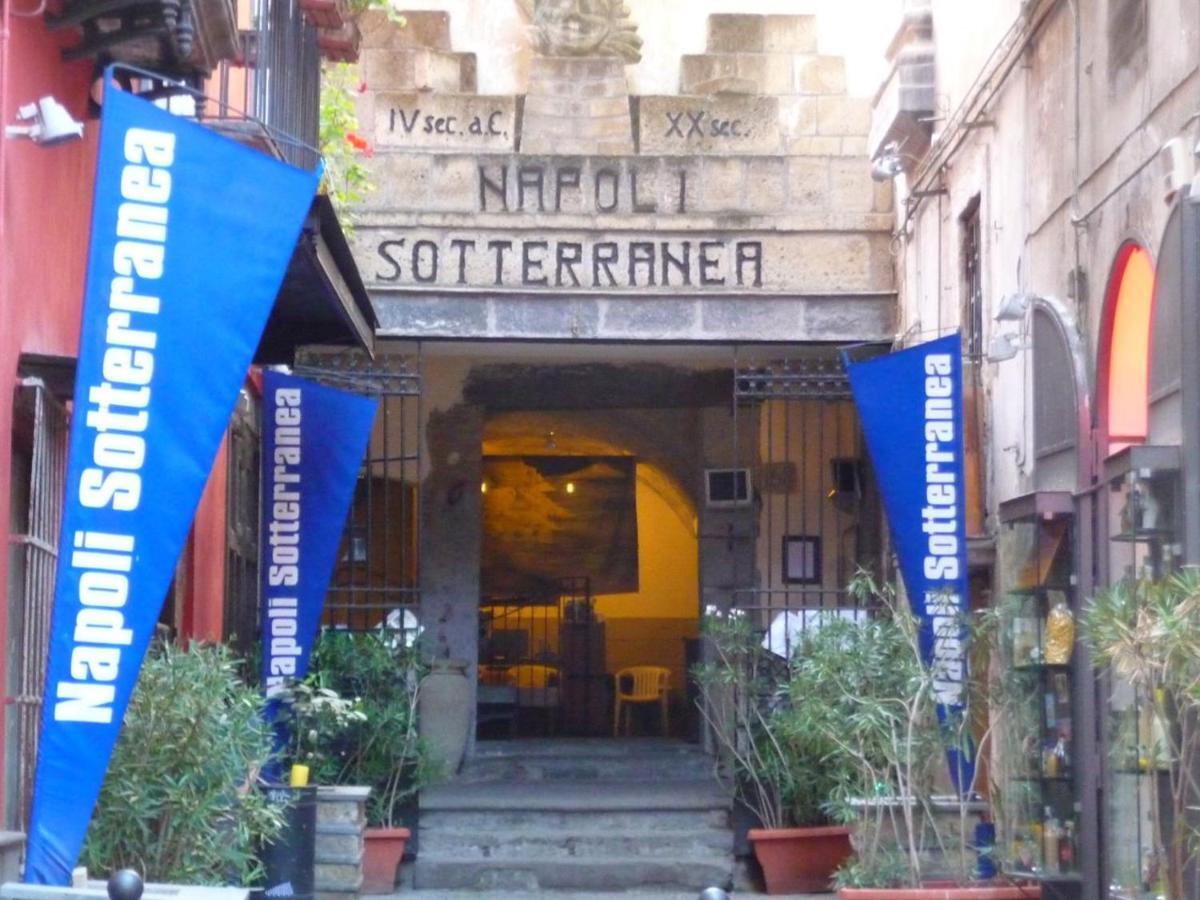 Non Ci Resta Che Napoli Bed & Breakfast Exterior foto